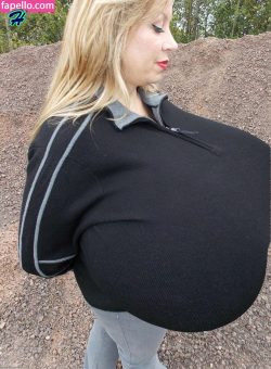 CC black stretch top9