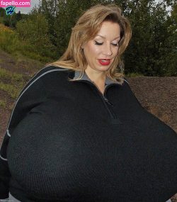 CC black stretch top16